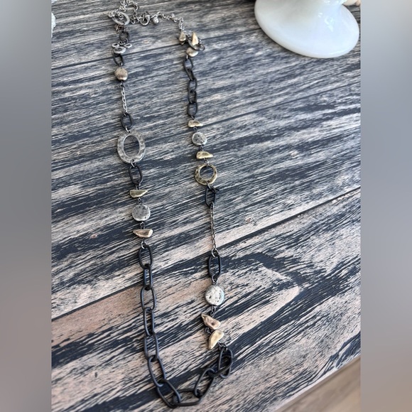 Elegant Mixed Metal Necklace - Picture 3 of 4